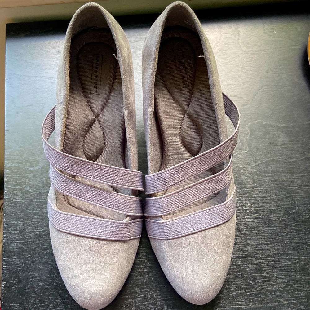 Heels/pumps. Size 6 1/2. Gray microfiber type material. Excellent condition.